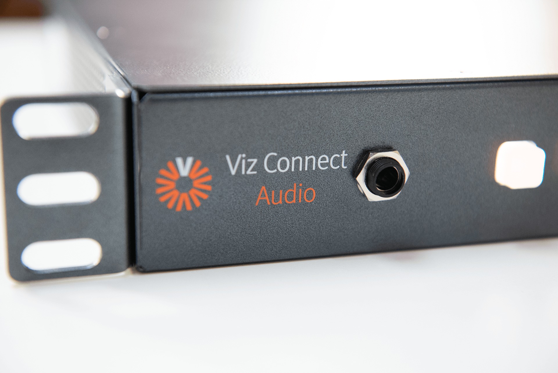 Viz Connect Tetra 影音網路3G-SDI/12G-SDI/NDI四通道迷你工作站連結轉換器
